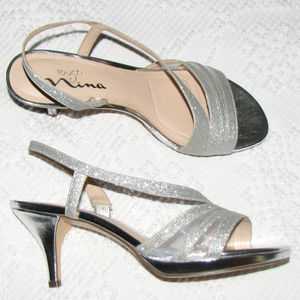 TOUCH OF NINA Noralee silver sparkle sandal 7 1/2